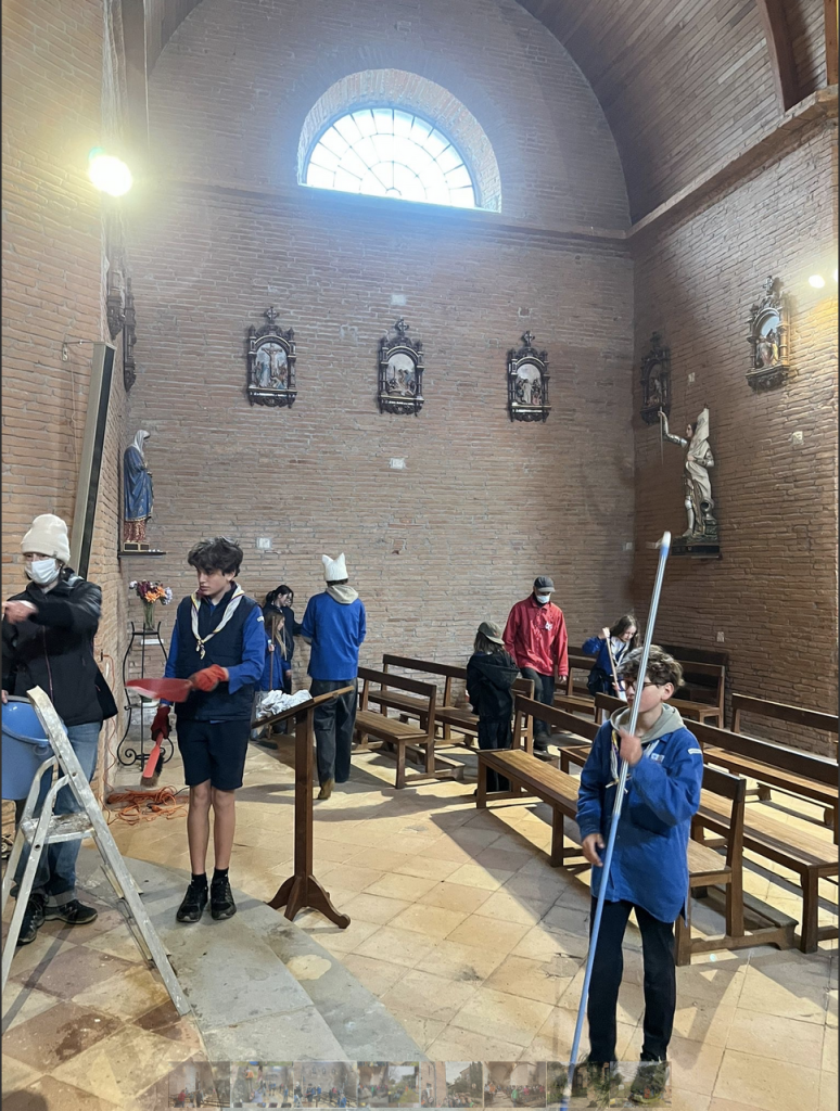 Les scouts au service de la paroisse